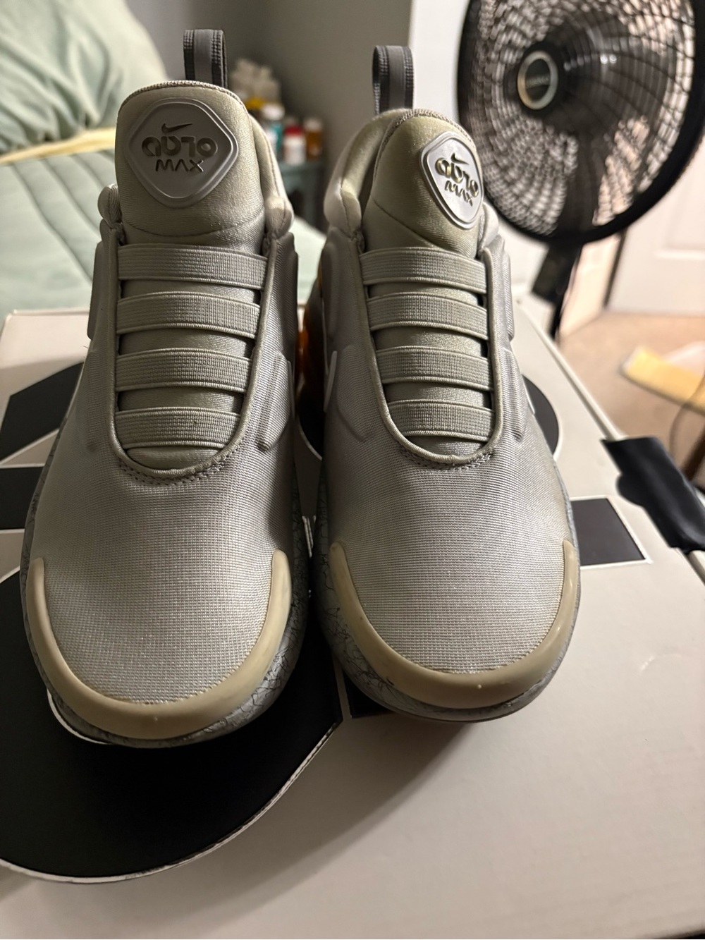 Nike ADAPT AUTOMAX SNEAKERS GREAT CONDITION WITH EVERYTHING INCLUDED!